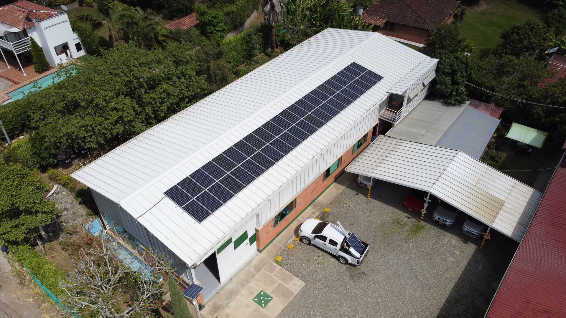 Sistema energía solar Virel de 13.64 kWp